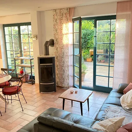 펜션 Luett Kloenhus